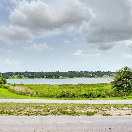 Sunny Lake Wales Getaway - 1 Mi To Downtown المظهر الخارجي الصورة